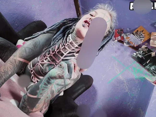full ANAL show - tätowiertes girl spielt mit ihrem poloch - sextoys and gapes - Anuskatzz Anal Video