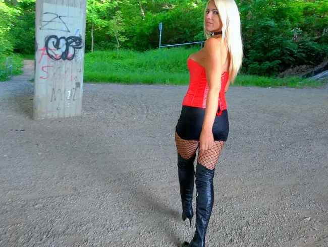 Unzensierter Publicfick | SO fickt man eine SCHLAMPE direkt AO in 3 LÖCHER! FACIAL + PISSE + A2M - Daynia Anal Video