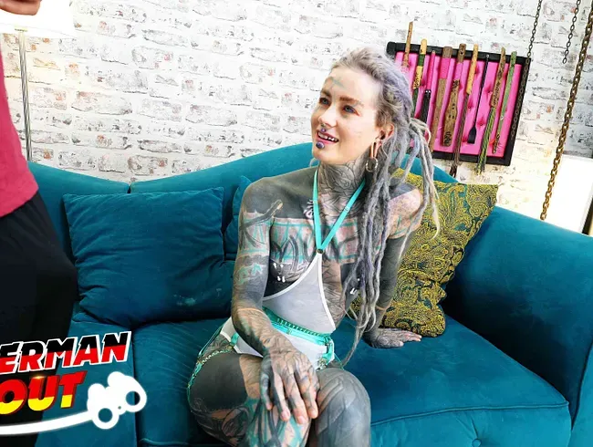 GERMAN SCOUT - Tattoo Model Anuskatzz beim Casting Anal gefickt - German-Scout