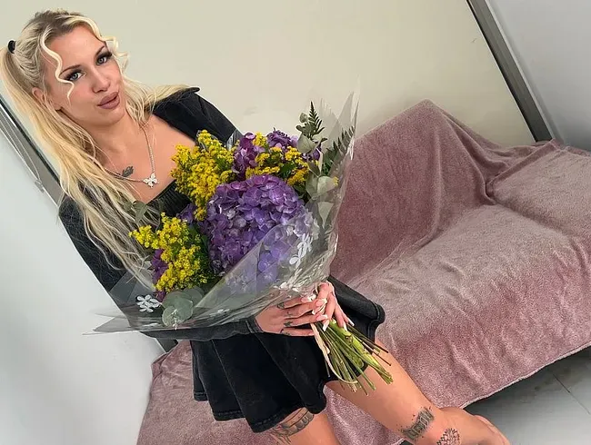 XXL-ARSCHFICK-CREAMPIE zum Geburtstag! - JaneDavi Anal Video