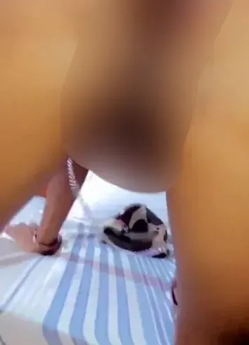 Völlig nackte Schlampe um dich zu erregen. ? - Jolienana Anal Video