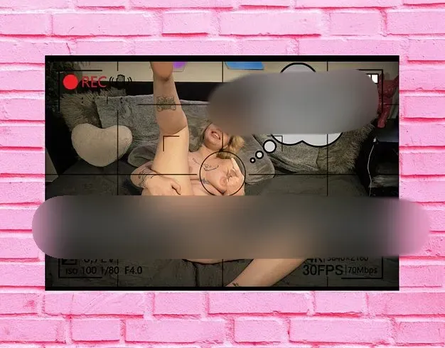 Wenn Träume wahr werden: Lochwechsel! Er fickt beide Löcher. - JuliaAvarix Anal Video
