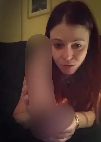 Ich musste es mir mit zwei Toys besorgen, ich macht mich so Geil - Leonie_Mysterie Anal Video