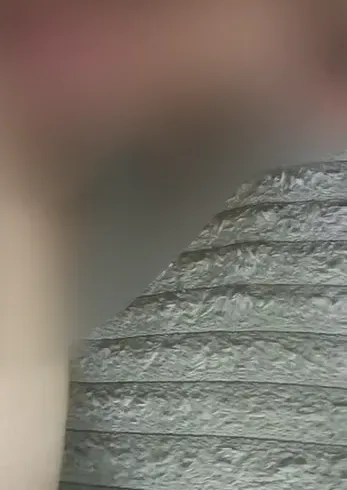 Wieder zurück mit Anal Plug... Muschi reiben..... - Lisa4227