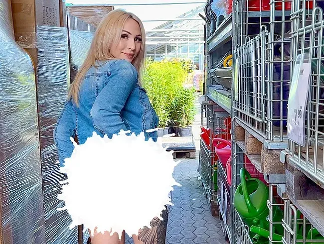 Mit dem Analhaken im Baumarkt und dann fickte er auch noch rein! - Lisa_Sophie