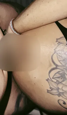 Kurz mal den Schwanz im Arsch versenkt und auf meinen Rücken gespritzt… - makeover_hot Anal Video