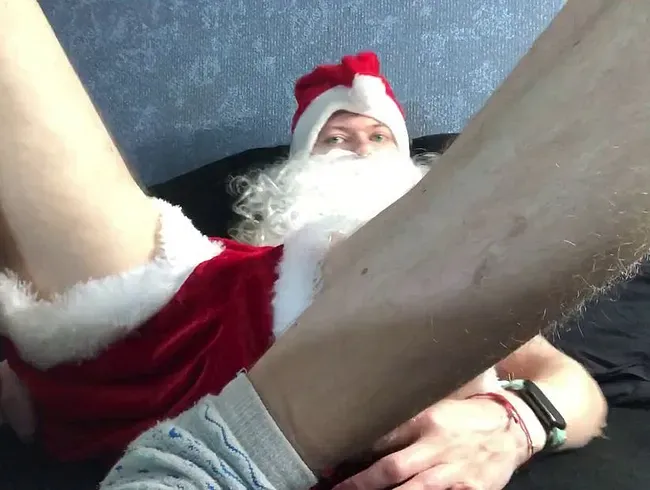 Der kleine Weihnachtsmann reitet einen Dildo und kommt viel - Maxi_Newman Anal Video