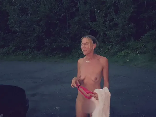 Krasser Arschfick im Unwetter!! Fremder Typ nimmt mich einfach!! - Miley-Weasel Anal Video