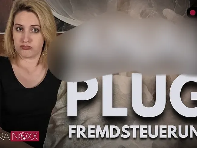 Frecher Nachbar steuert meinen neuen Anal-Plug - NoraNoxx Anal Video