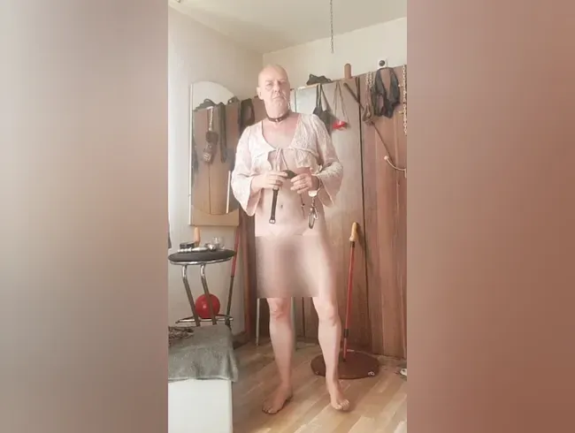 20 MINUTEN VORFÜHRUNG des STRAPSENSKLAVEN Live vor der Webcam - Strapsensklave Anal Video