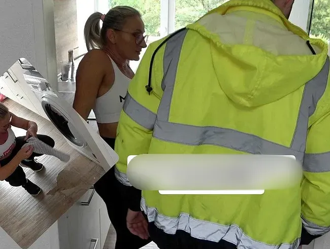 Arsch gesprengt!! Real Life ... Rohrbruch Nothilfe stopft das leck.... - Studentin-Aneta Anal Video